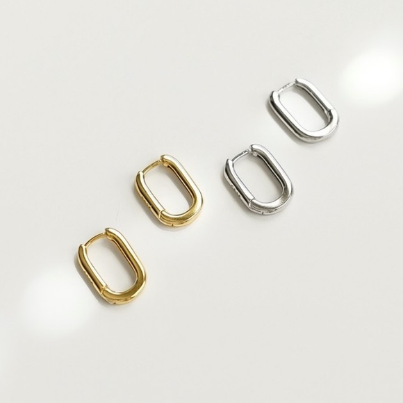 Geometric Oval Hoop Earrings | Gold Plated Earrings - Picture 3 of 4
